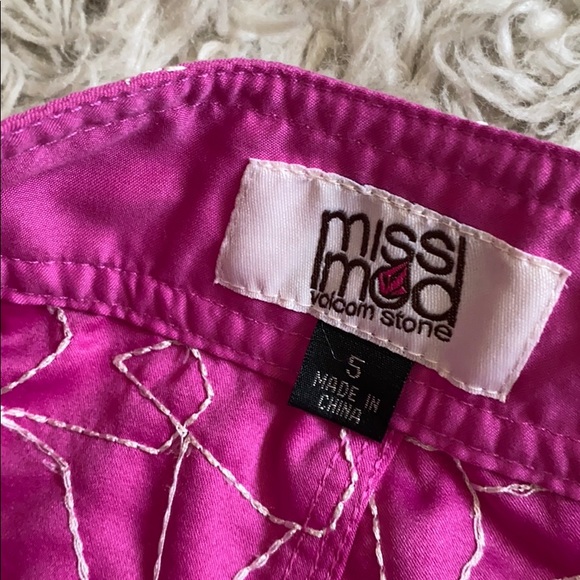 Volcom Kid’s (Girl) Hot Pink Board Shorts Size 5 - Picture 4 of 5